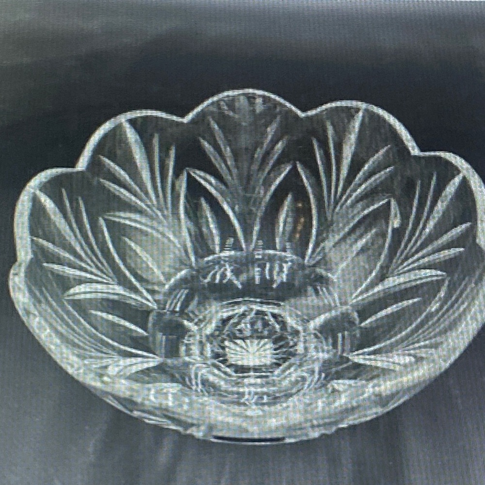 Marquis by Waterford Canterbury Crystal footed bowl